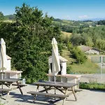 Maison Confortable Avec Terrasse, 3 Pour 6 Personnes - Api-1-52-1327 *