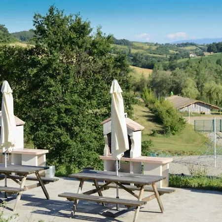 Maison Confortable Avec Terrasse, 3 Pour 6 Personnes - Api-1-52-1327 *