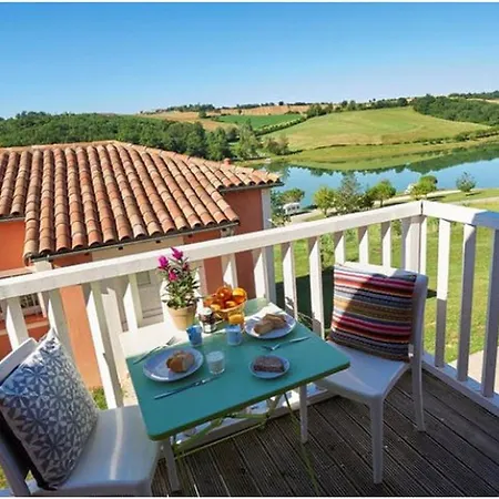 Kamp alanı Maison Confortable Avec Terrasse, 3 Pour 6 Personnes - Api-1-52-1327 *