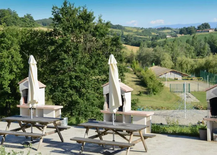 Maison Confortable Avec Terrasse, 3 Pour 6 Personnes - Api-1-52-1327 *